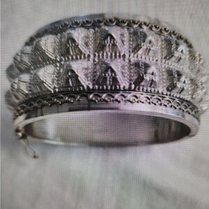 Vintage, authentic Omani Style Tribal Sterling Silver Cuff Bracelet